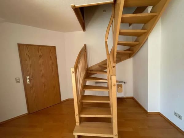 Immobilie in Adelsheim - Hier ist ihr neues Zuhause - 3 Zimmer mit Weitsicht und zusätzlichem Dachstudio - Bild 2
