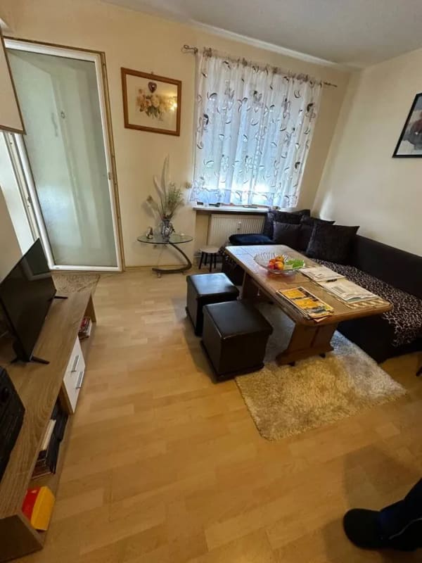 Immobilie in Passau - Günstige Kapitalanlage!  2-Zimmer-Wohnung in Passau-Grubweg mit Kochzeile, Tageslichtbad und Balkon - Bild 2
