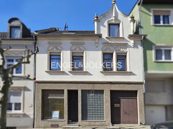 Immobilie in Völklingen - Renovierungsbedürftiges Reihenmittelhaus in VK - Bild 0