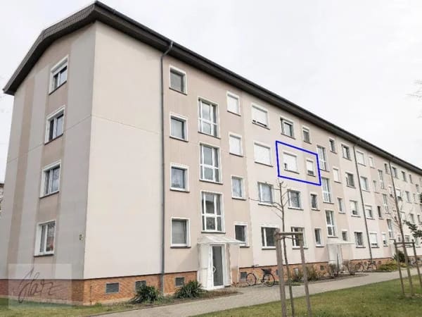 Immobilie in Zeithain - *** JETZT ZUGREIFEN - GEPFLEGTE 3-RAUM-WOHNUNG IN GRÜNER LAGE VON ZEITHAIN! *** - Bild 0