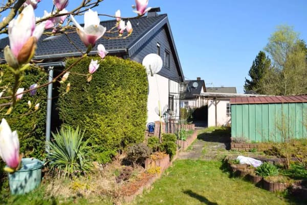 Immobilie in Goddert - Einfamilienhaus mit Garten und zwei Garagen in ruhiger Lage - Bild 4