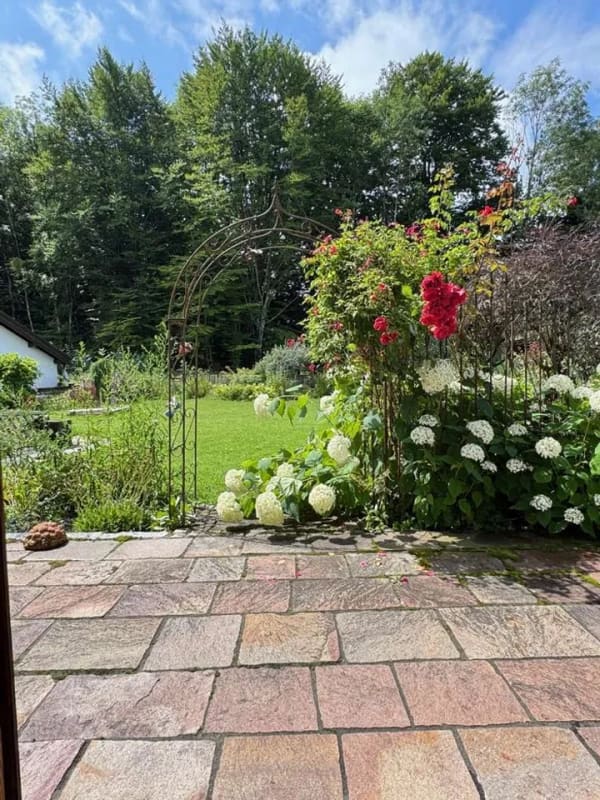 Immobilie in Gmund - Ein Haus mit Garten mit Blick auf Bauernwiesen - und doch zentral gelegen! - Bild 1