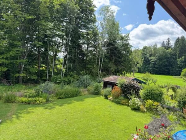 Immobilie in Gmund - Ein Haus mit Garten mit Blick auf Bauernwiesen - und doch zentral gelegen! - Bild 3