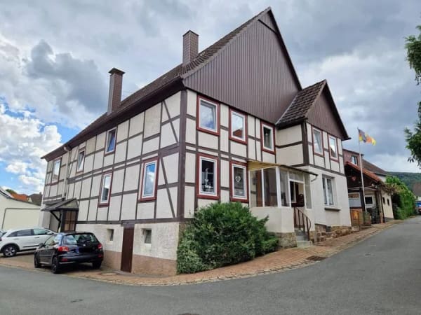 Immobilie in Lügde - Zweifamilienhaus in ruhiger Lage und naturnah - Bild 0