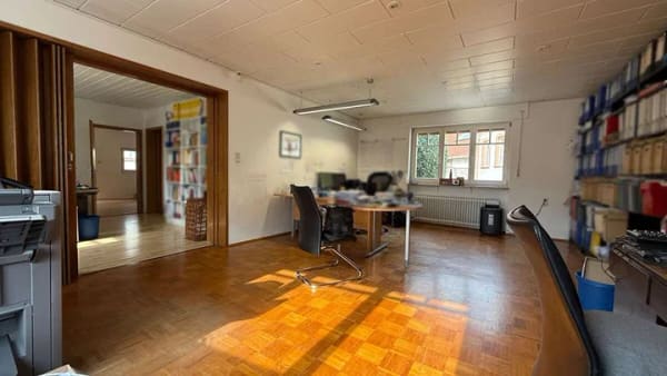 Immobilie in Gundheim - Einfamilienhaus mit viel Platz und flexibler Raumgestaltung in Gundheim (360° Tour) - Bild 4