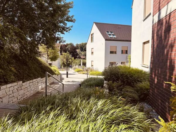 Immobilie in Andechs - Über den Dächern von Andechs! Ein ganzes Dachgeschoss - offen in Weite und Höhe. - Bild 1