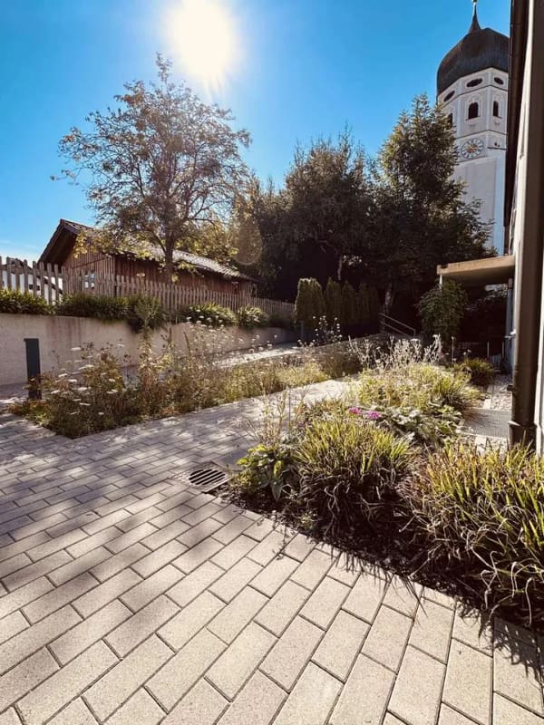Immobilie in Andechs - Über den Dächern von Andechs! Ein ganzes Dachgeschoss - offen in Weite und Höhe. - Bild 2