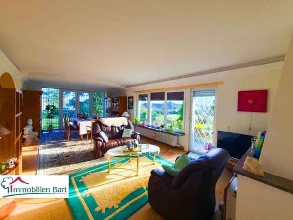 Immobilie in Weiskirchen - 263 m² WOHNFLÄCHE! WOHNHAUS MIT GEWERBEEINHEIT IN WEISKIRCHEN - Bild 0
