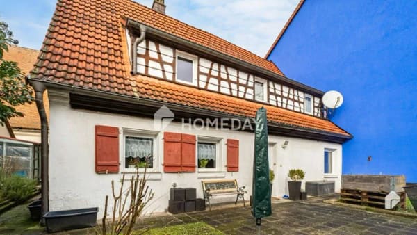 Immobilie in Stein - Schönes Bauernhaus mit 6 Zimmern und Garage in sehr guter Lage - Bild 2