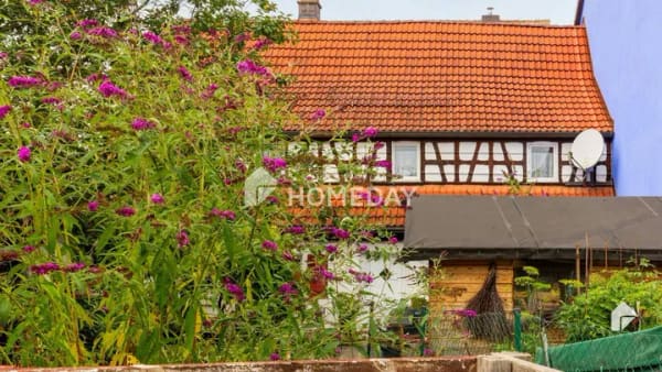 Immobilie in Stein - Schönes Bauernhaus mit 6 Zimmern und Garage in sehr guter Lage - Bild 3