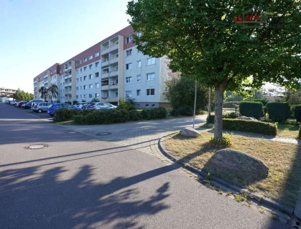 Immobilie in Eilenburg - +++GEMÜTLICHE, HELLE 2-RWG MIT TAGESLICHTBAD IN GRÜNER UND BELIEBTER LAGE VON EILENBURG+++ - Bild 1