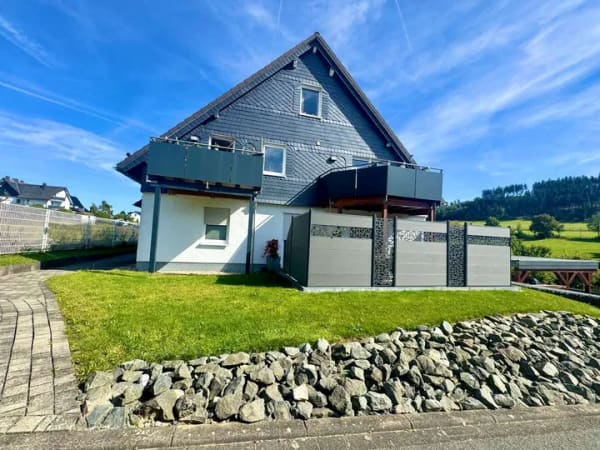 Immobilie in Olsberg - Moderne Souterrain Wohnung mit eigener Terrasse nahe Winterberg! - Bild 2
