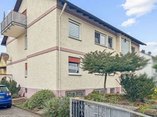 Immobilie in Großheubach - Seltene Gelegenheit: Voll vermietetes Vierfamilienhaus in Großheubach - Bild 1