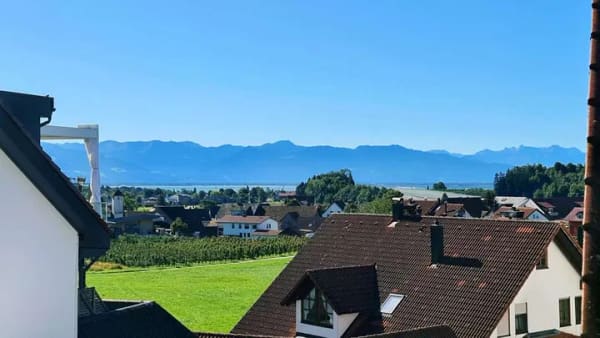 Immobilie in Wasserburg (Bodensee) - Lichtdurchflutete  Maisonettewohnung mit großer  Nutzfläche in Wasserburg - Selmnau - Bild 0