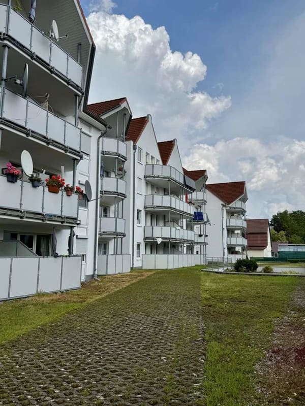 Immobilie in Rinteln - 3-Zimmer-ETW im EG mit BALKON + STELLPLATZ in Rinteln-Südstadt - Bild 0