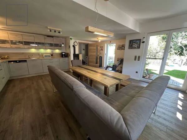 Immobilie in Buchbach - *** Familientraum mit Einliegerwohnung *** - Bild 2