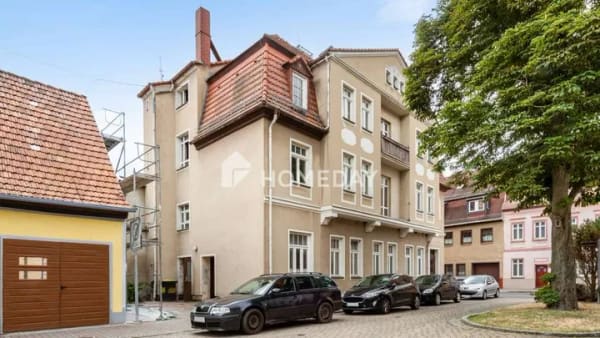 Immobilie in Pegau - Stadtvilla mit großzügigem Raumangebot und Entwicklungschance für Investoren oder Eigennutzer - Bild 1