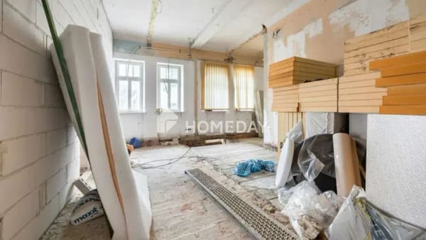 Immobilie in Pegau - Stadtvilla mit großzügigem Raumangebot und Entwicklungschance für Investoren oder Eigennutzer - Bild 4