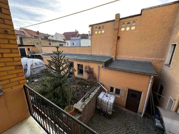 Immobilie in Kamenz - Kamjenc - Stadthaus mit eigenen Parkplätzen und kleinem Garten im Zentrum von Kamenz - Bild 2