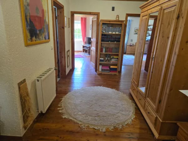 Immobilie in Farschweiler - Schönes Landhaus mit 3 Wohneinheiten, Garten, Ortsrand, Garagen - Bild 2