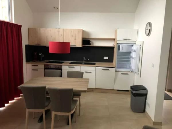 Immobilie in Mistelgau - Freistehender Bungalow im Feriendorf Obernsees: vollmöbliert und ausgestattet - Bild 2