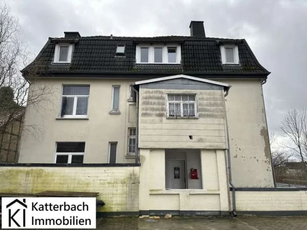 Immobilie in Seesen - Solide Doppelhaushälfte mit drei Wohneinheiten in Seesen am Harz - Bild 2