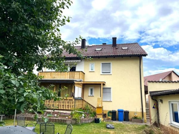 Immobilie in Grafenwöhr - Bayern Grafenwöhr - 2- Familienhaus mit schönem Garten in ruhiger Lage - Bild 0