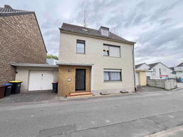 Immobilie in Pulheim - Pulheim: 1-3 Familienhaus in zentraler Lage! - Bild 0