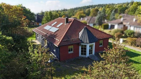 Immobilie in Frankenau - Ehemalige Kellerwald-Uhr - Ihr neues Ferienhaus im Herzen der Natur am Rande des Nationalparks Kellerwald - Bild 0