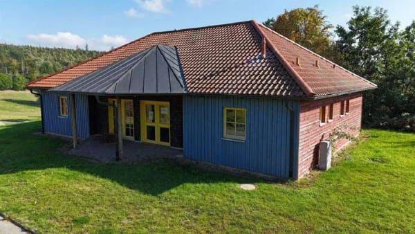 Immobilie in Frankenau - Ehemalige Kellerwald-Uhr - Ihr neues Ferienhaus im Herzen der Natur am Rande des Nationalparks Kellerwald - Bild 3