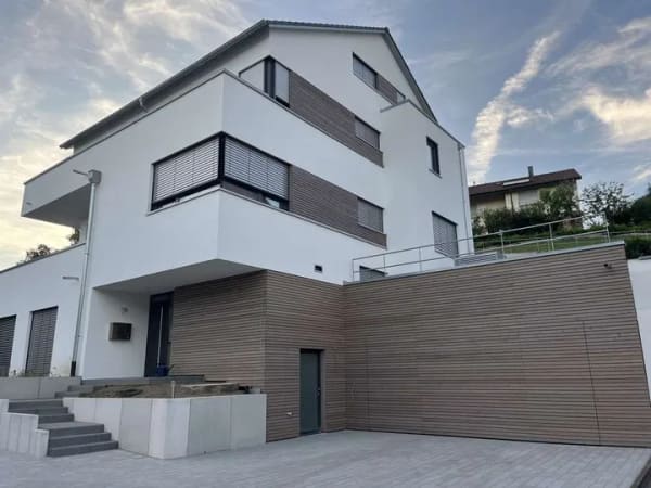 Immobilie in Neckartailfingen - Exklusives Neubau-Einfamilienhaus mit Aufzug und Weitblick in Neckartailfingen zu verkaufen - Bild 0