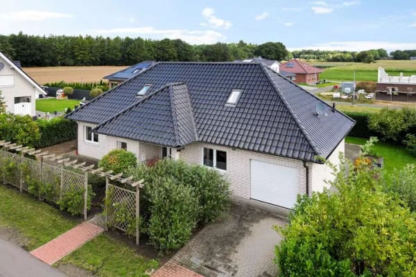Immobilie in Lähden - !! Ruhesuchende aufgepasst !! Exklusives Einfamilienhaus in Lähden zum Bestpreis - Bild 1