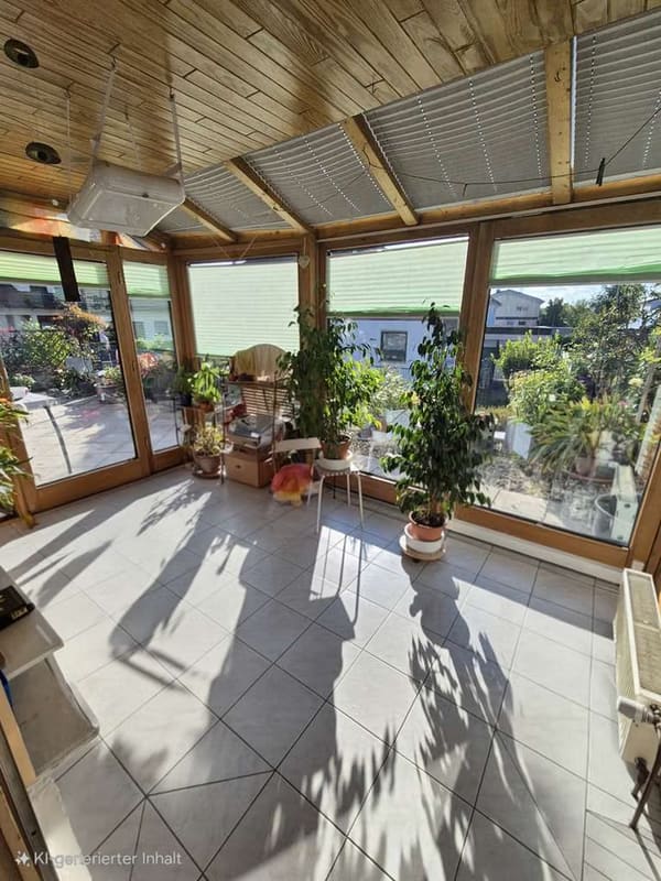 Immobilie in Hülben - ☆Idyllisches Ein-/Zweifamilienhaus mit innenliegendem Pool und 80% Autarkie☆ - Bild 4