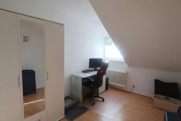 Immobilie in Dreieich - Herrliche 3-Zimmer DG-Wohnung zum Soforteinzug !  - Bild 4