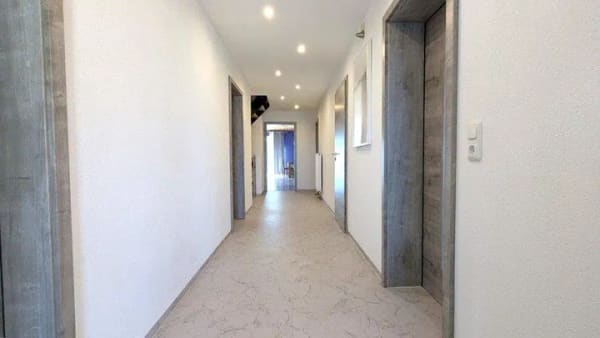 Immobilie in Arberg - Lichtdurchflutete Dachgeschosswohnung mit Ausbaupotenzial - Bild 3