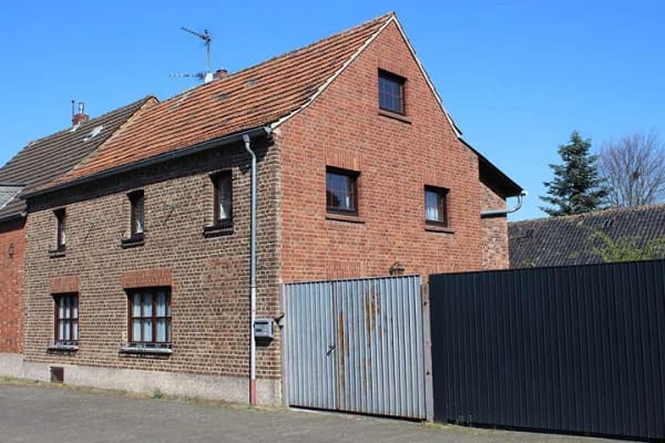 Immobilie in Erftstadt - Einfamilienhaus mit 7 Zimmern in Erftstadt mit Gewerbefläche - Bild 2