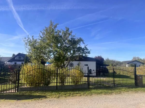 Immobilie in Glowe - Natur und Ruhe genießen! Gemütlicher Ferienbungalow am Jasmunder Bodden! - Bild 1