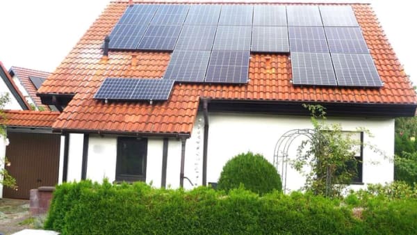 Immobilie in Schönewalde - Charmantes Einfamilienhaus mit Pool  - Bild 1