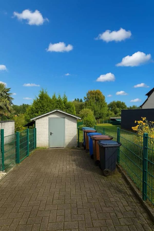 Immobilie in Wermelskirchen - + Ensembleperle mit 3-Parteien-Haus u. Einfamilienhaus mit großem Grundstück + - Bild 4