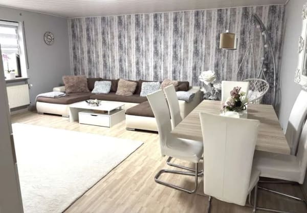 Immobilie in Kirchheimbolanden - Helle, gepflegte 2-Zimmer-Souterrainwohnung mit Garten und Terrasse in ruhiger Lage - Bild 1