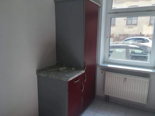Immobilie in Meerane - Helle 2-Raum-Wohnung mit Einbauküche zum Kaufen - Bild 1