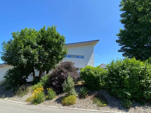 Immobilie in Obertaufkirchen - Hochwertiges Raumwunder: Moderne Doppelhaushälfte | Energieeffizienz B | Massivbau & großer Garten - Bild 0