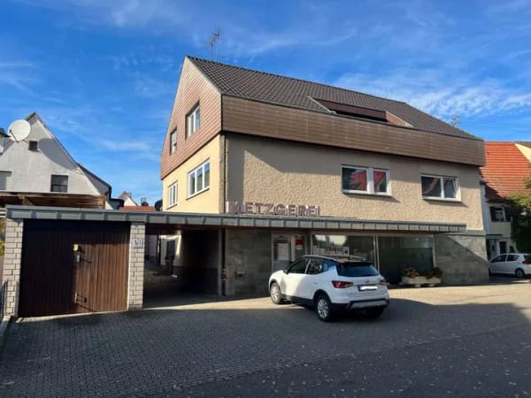 Immobilie in Wendlingen am Neckar - Wohn-u. Geschäftshaus mit Ausbaupotential in zentraler Lage von Wendlingen - Bild 0