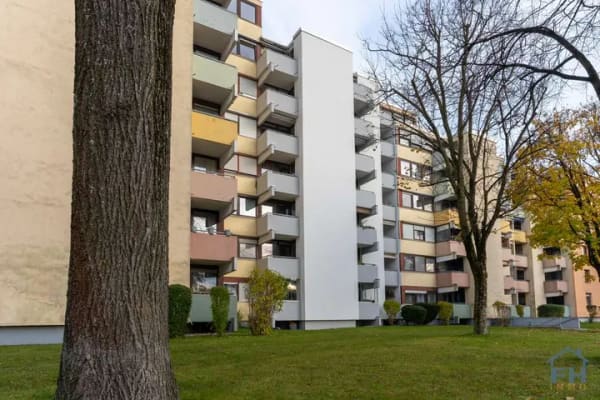 Immobilie in Garching bei München - ***Provisionsfrei*** - Dreizimmerwohnung mit 2 Balkonen in Garching b. München - Bild 0