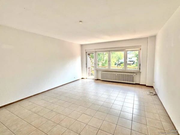 Immobilie in Feldkirchen-Westerham - Helle, großzügige 4-Zimmer-Wohnung mit 2 Balkonen in ruhiger, grüner Lage - Bild 0