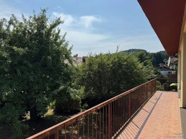 Immobilie in Feldkirchen-Westerham - Helle, großzügige 4-Zimmer-Wohnung mit 2 Balkonen in ruhiger, grüner Lage - Bild 4