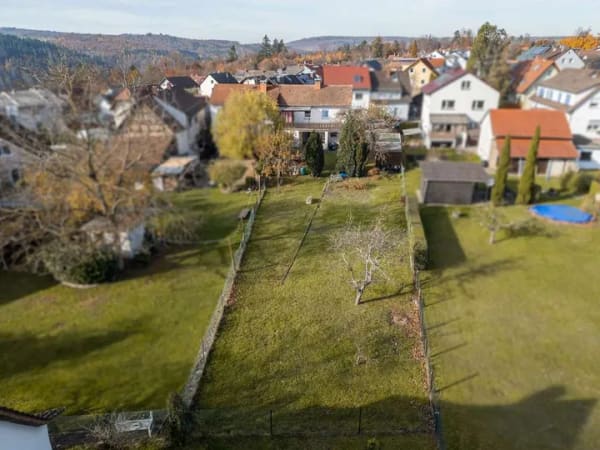 Immobilie in Waldbronn - Einfamilienhaus mit Potenzial - großes Grundstück in bester Sonnenlage - Bild 0