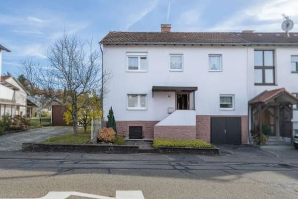 Immobilie in Waldbronn - Einfamilienhaus mit Potenzial - großes Grundstück in bester Sonnenlage - Bild 1