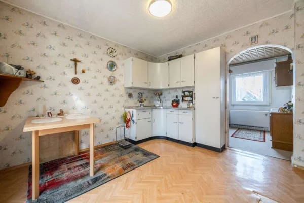 Immobilie in Waldbronn - Einfamilienhaus mit Potenzial - großes Grundstück in bester Sonnenlage - Bild 3