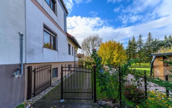Immobilie in Letschin - Heinze-Immobilien(IVD): Gepflegte und ruhig gelegene DHH mit ganz viel Platz - Bild 1